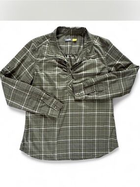 Cabela’s Women 1/4 Button Green Plaid Long Sleeve Outdoors Shirt hiking pocket L
